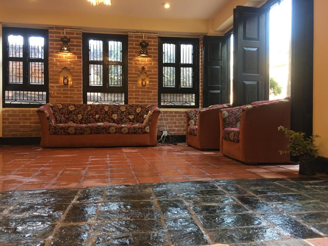Hotel Layaku Durbar Bhaktapur Exterior photo